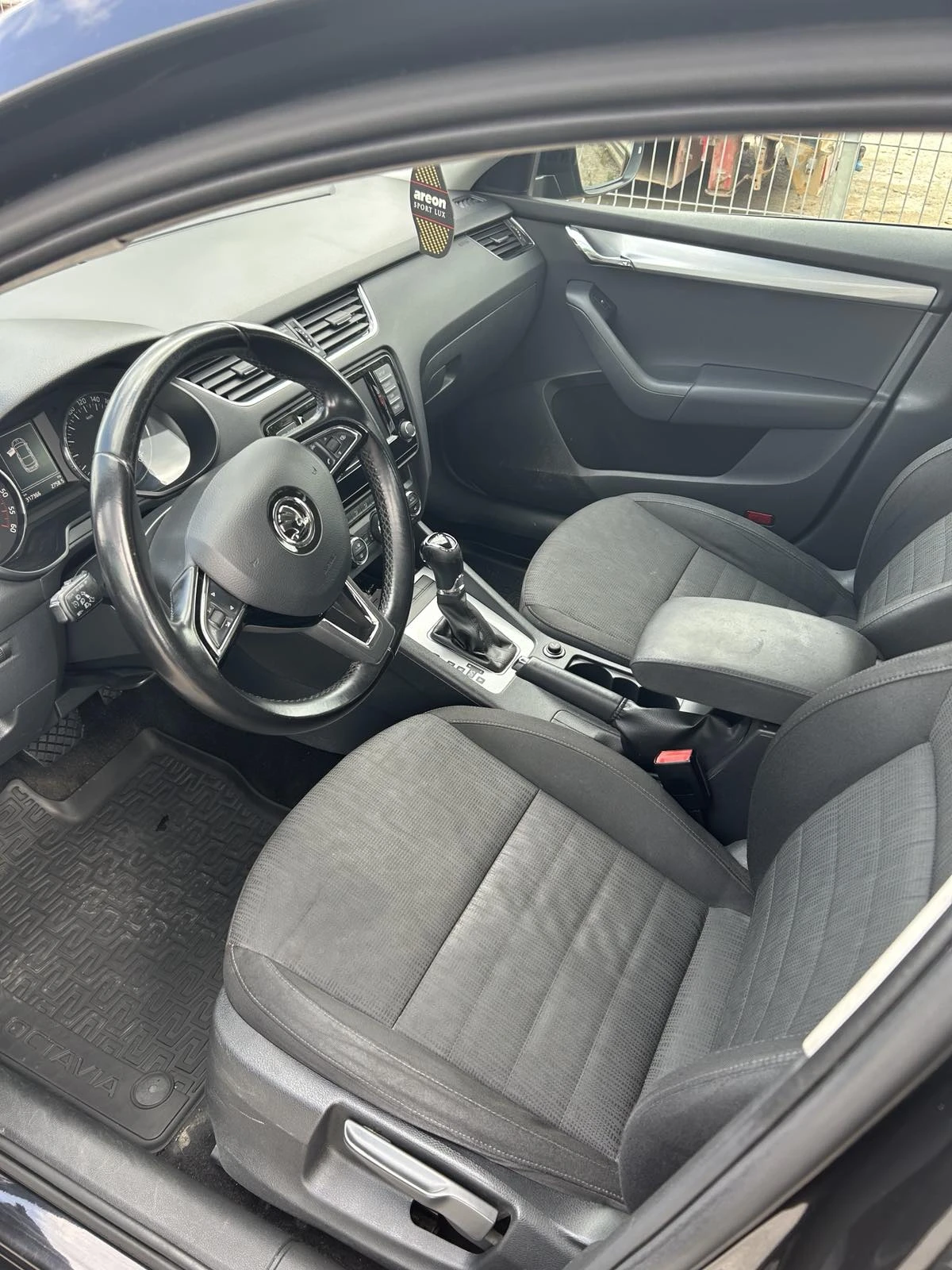 Skoda Octavia, снимка 5 - Автомобили и джипове - 54957436