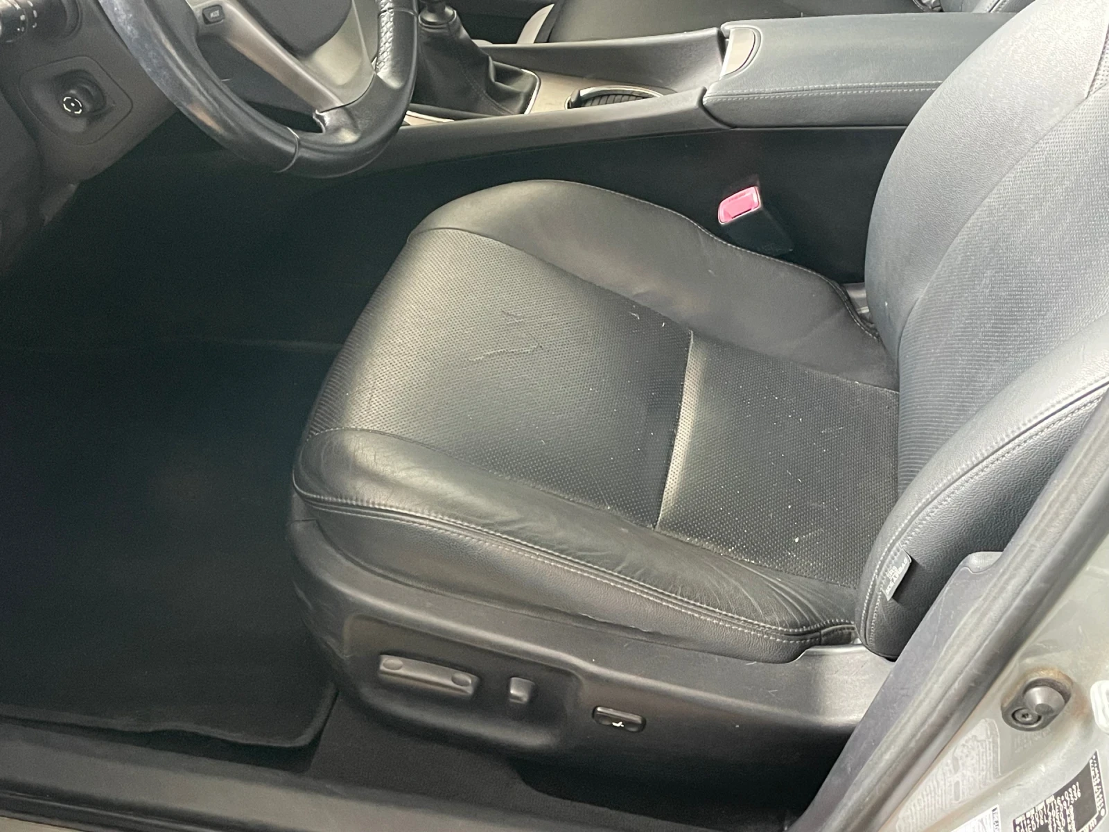 Toyota Avensis Панорама jbl, снимка 6 - Автомобили и джипове - 55087163