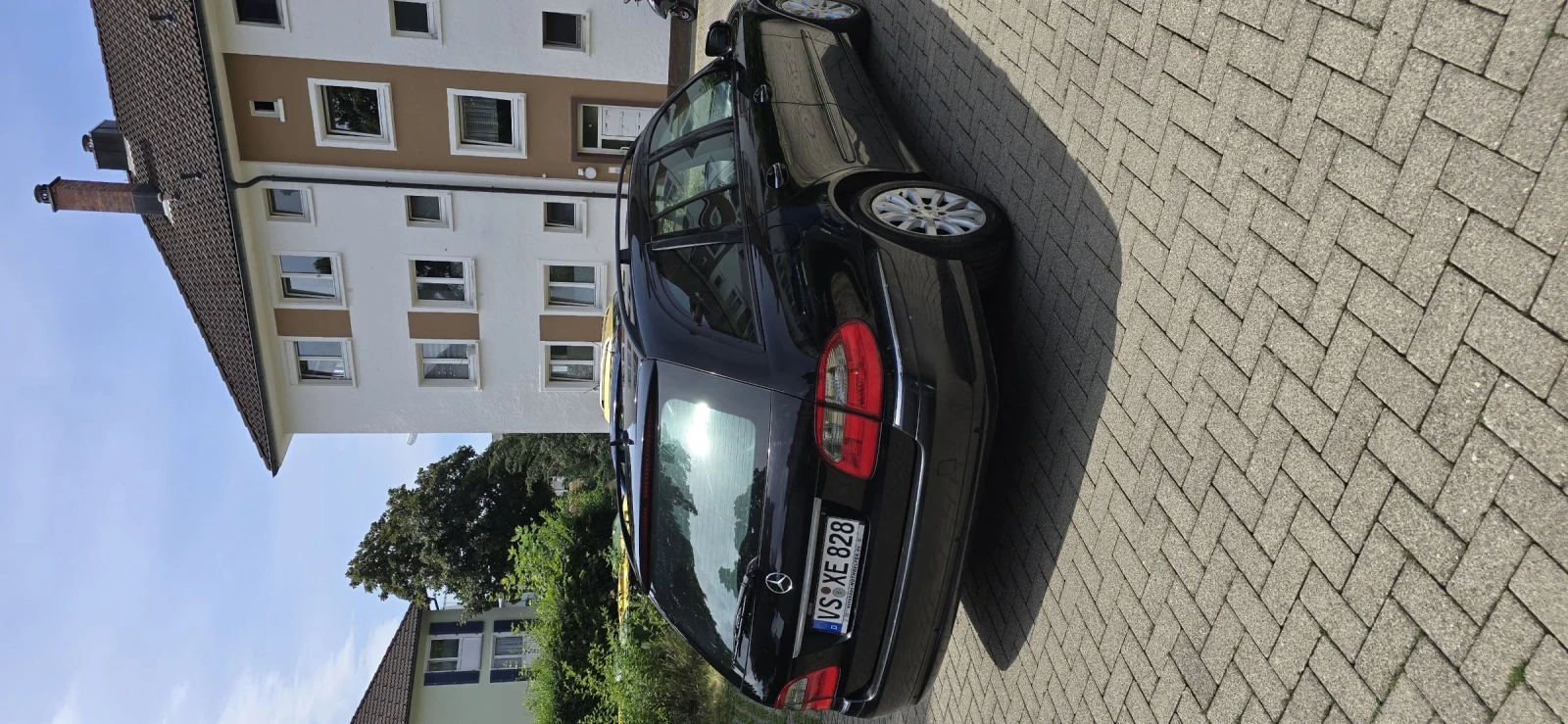Mercedes-Benz E 220 ELEGANCE, снимка 4 - Автомобили и джипове - 55215190
