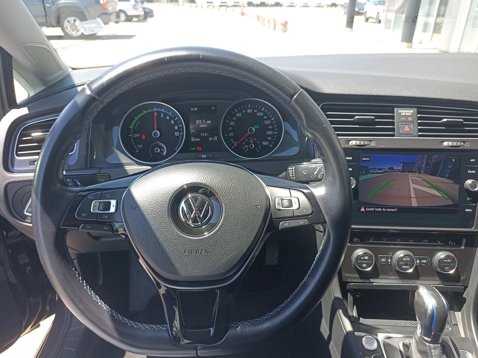 VW Golf e-Golf, снимка 10 - Автомобили и джипове - 55278114