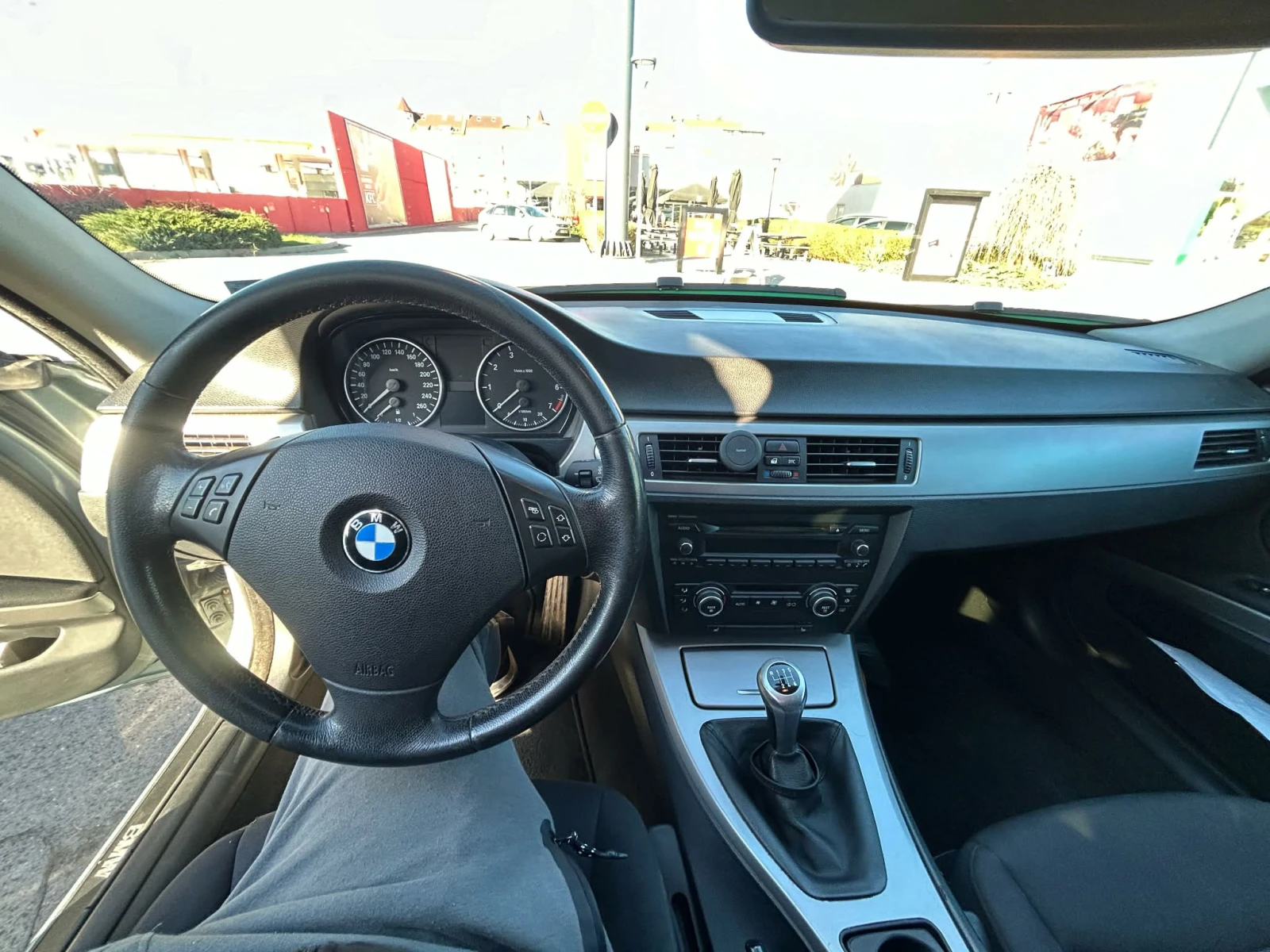 BMW 318 2.0i, снимка 6 - Автомобили и джипове - 55278644