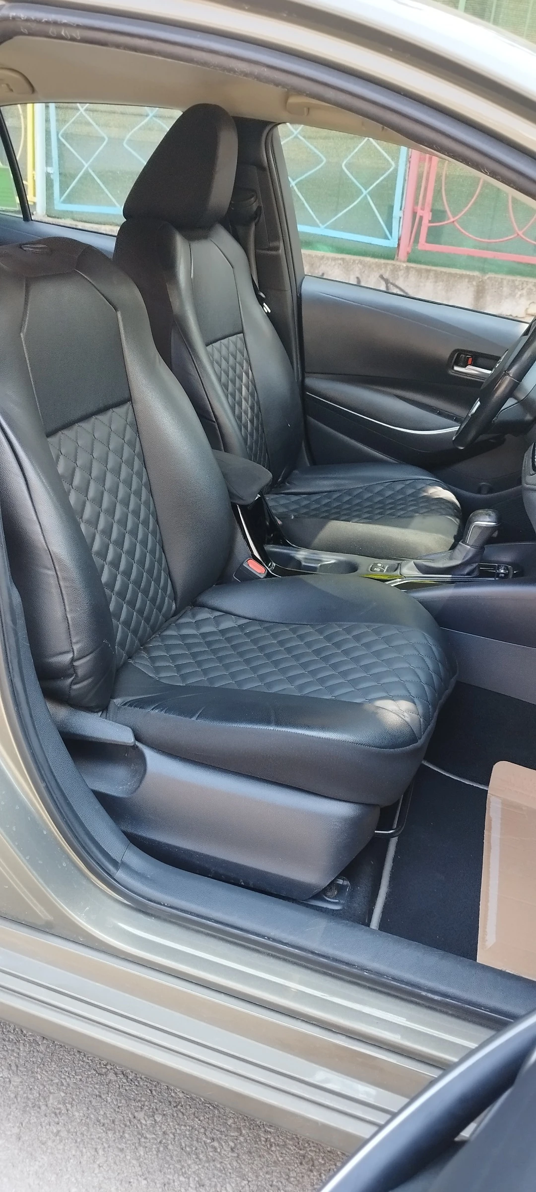 Toyota Corolla Exclusive, снимка 10 - Автомобили и джипове - 55739390