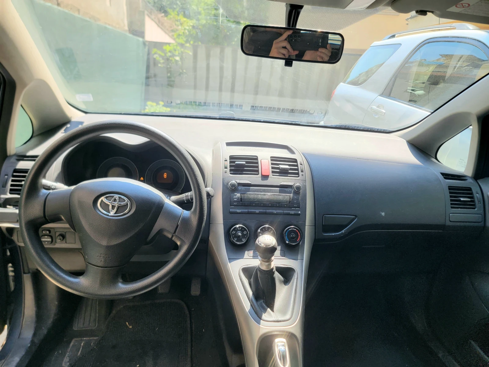 Toyota Auris 1.33 Dual VVT-i, 57 000 КМ, снимка 8 - Автомобили и джипове - 55804856