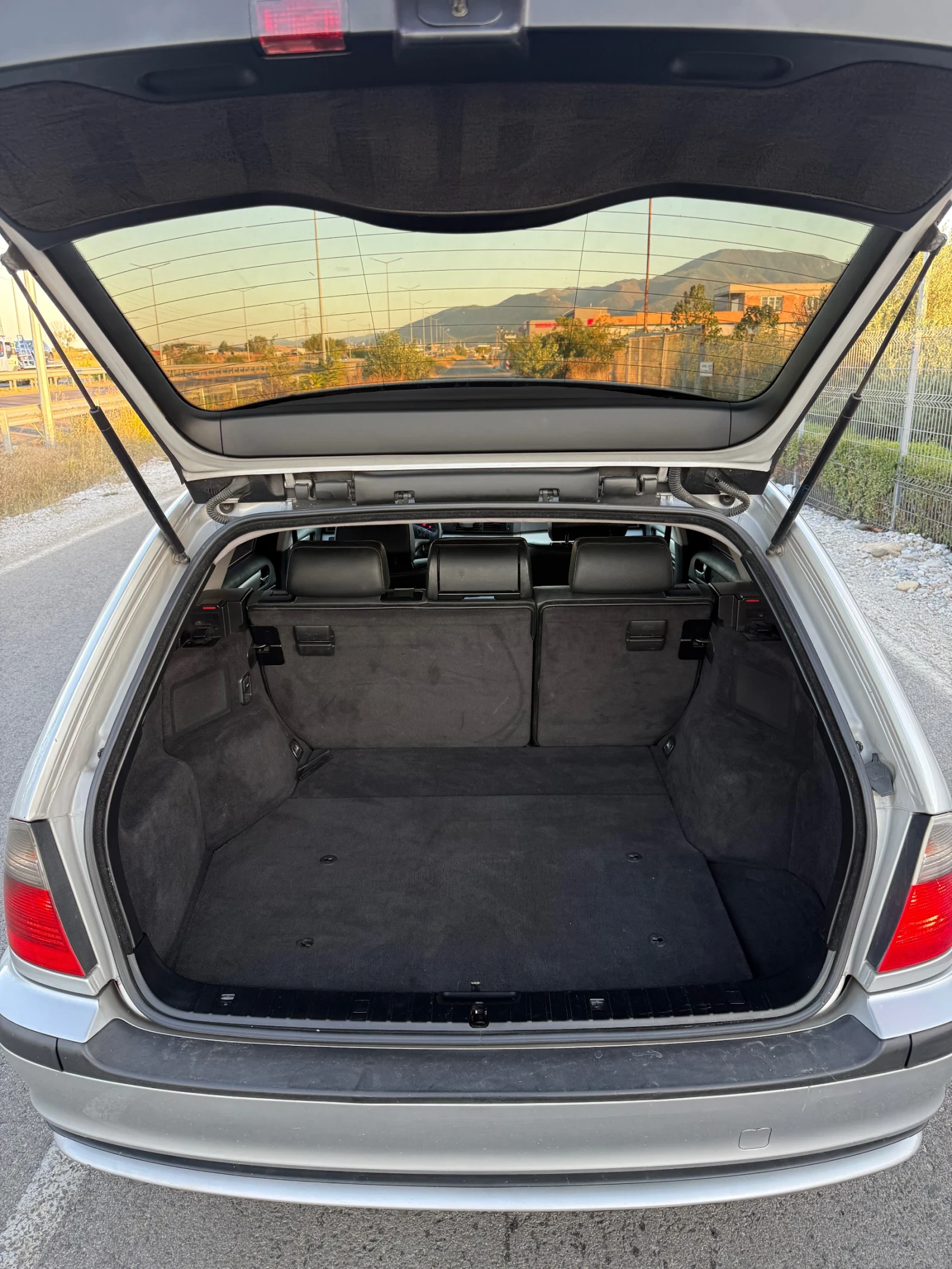 BMW 330 184к.с, снимка 11 - Автомобили и джипове - 55993922