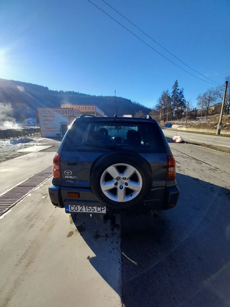 Toyota Rav4, снимка 4 - Автомобили и джипове - 48559462