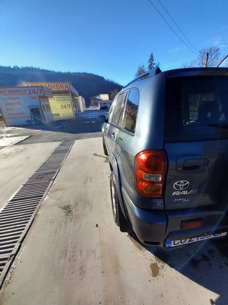 Toyota Rav4, снимка 3 - Автомобили и джипове - 48559462