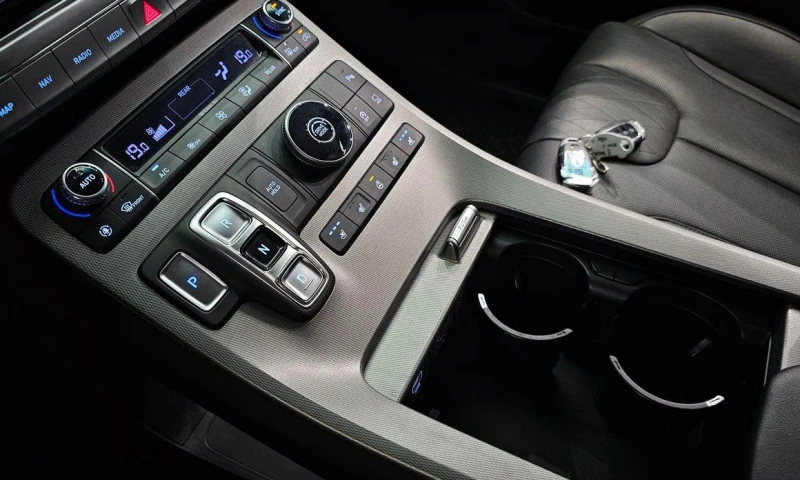 Hyundai Palisade Gasoline 3.8 2WD Exclusive, снимка 9 - Автомобили и джипове - 52058867