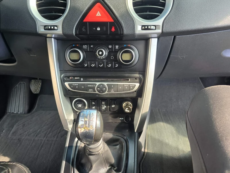 Renault Koleos 2.0 click 4x4, снимка 2 - Автомобили и джипове - 52201462