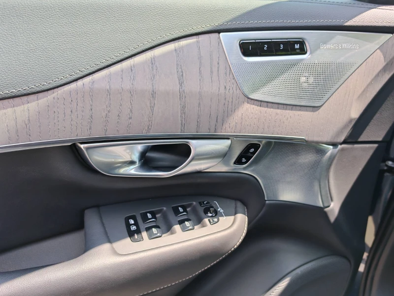 Volvo Xc90 II 2.0TwEn T8 PlugIn Hybrid 6+ 1м, снимка 10 - Автомобили и джипове - 52440020