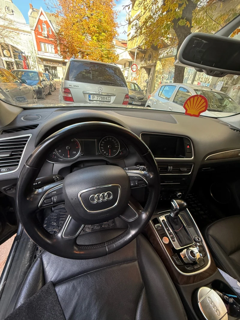 Audi Q5 2.0, снимка 6 - Автомобили и джипове - 52535137