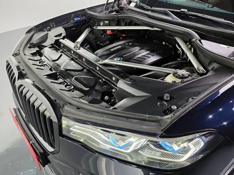 BMW X7 xDrive 30d M Sport First Edition| 265к.с.| ВКЛ.ТЕХ, снимка 6 - Автомобили и джипове - 55231199