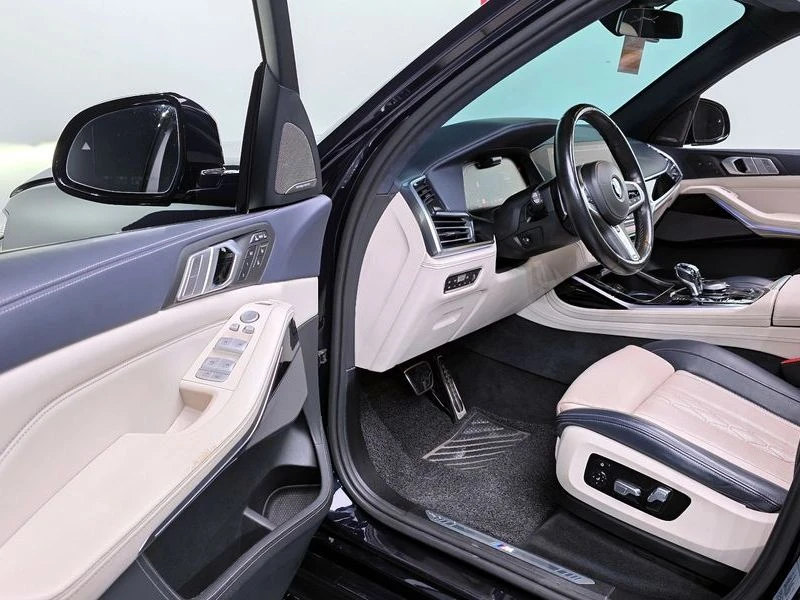 BMW X7 xDrive 30d M Sport First Edition| 265к.с.| ВКЛ.ТЕХ, снимка 10 - Автомобили и джипове - 55231199