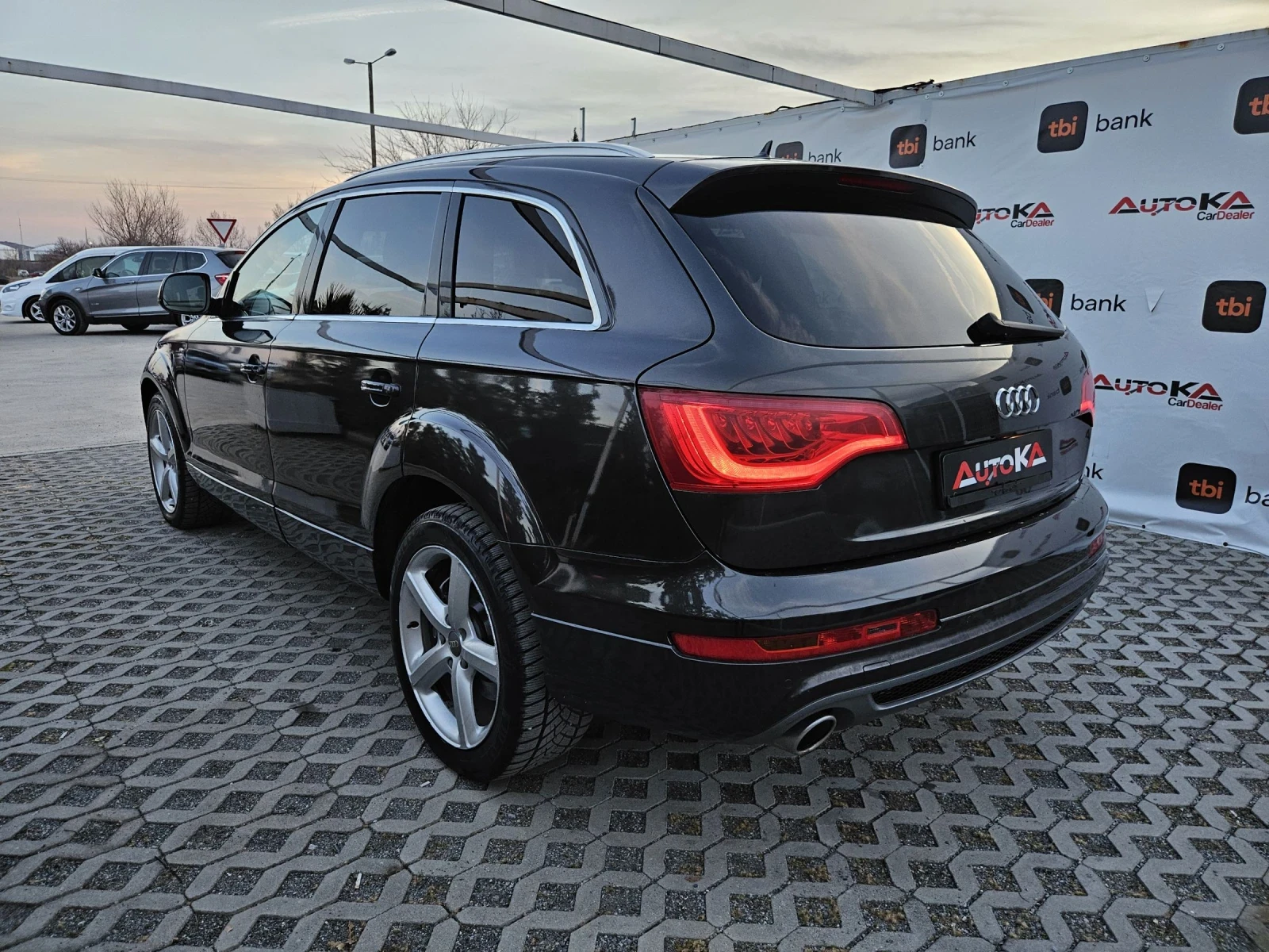 Audi Q7 4.2TDI-340кс= FACE= 2хS-Line= PANO= BOSE= КАМЕРА - изображение 5