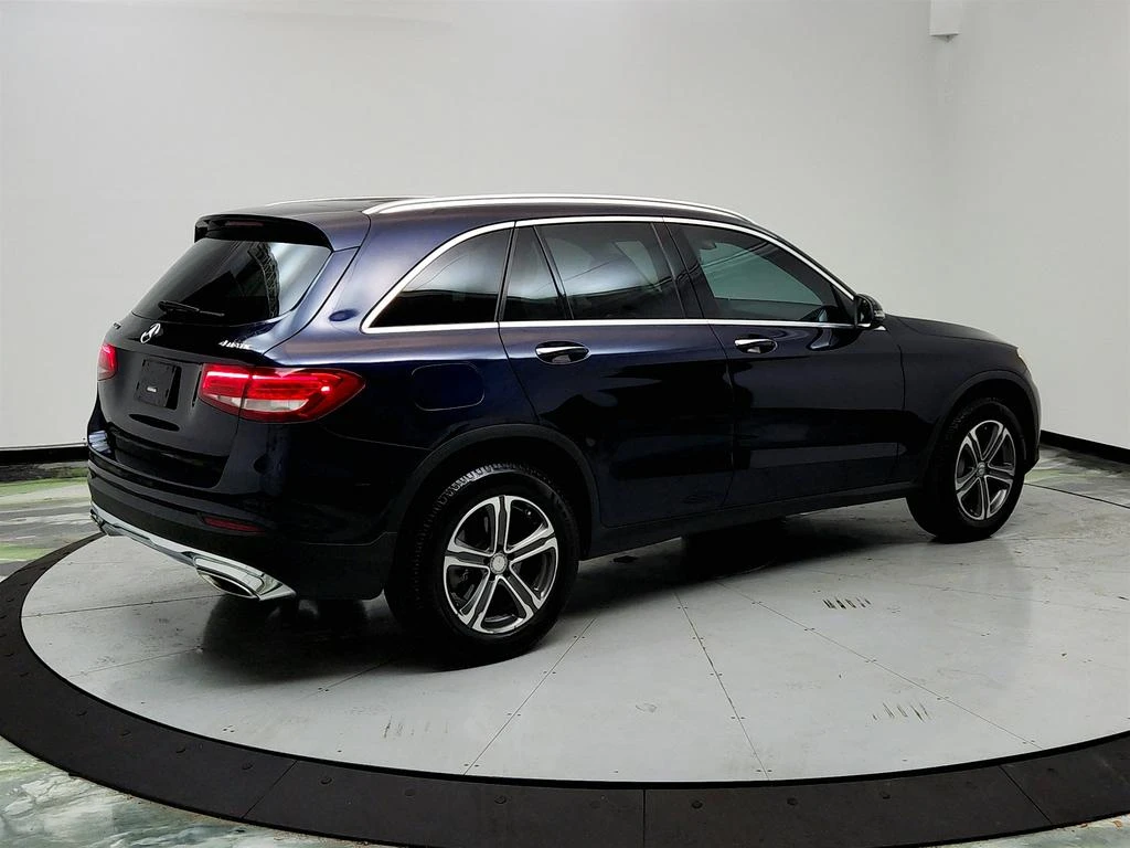 Mercedes-Benz GLC 300 4MATIC* BURMESTER* KEYLESS GO* PANO* PODGREV*  - изображение 5
