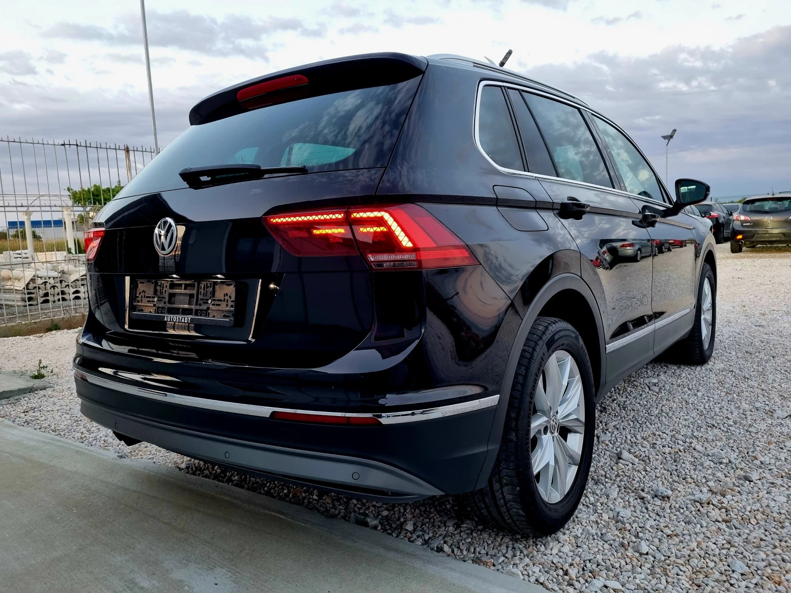 VW Tiguan 2.0TDI 190ks.Highline 4Motion BlueMotion Evro 6  - изображение 6