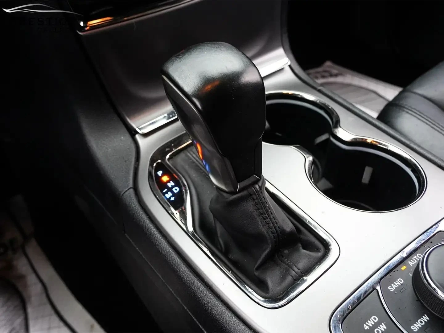 Jeep Grand cherokee Limited X* Keyless* Blind Spot* Камера* Пано* Подг, снимка 14 - Автомобили и джипове - 53827744