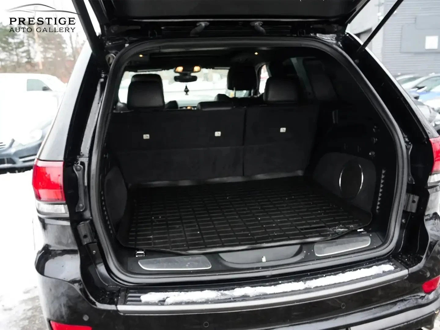 Jeep Grand cherokee Limited X* Keyless* Blind Spot* Камера* Пано* Подг, снимка 17 - Автомобили и джипове - 53827744