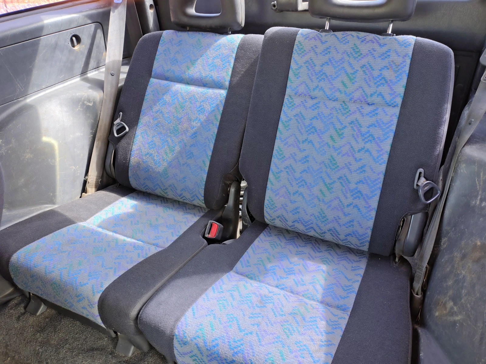 Toyota Rav4 Бензин 4x4, снимка 10 - Автомобили и джипове - 54117831