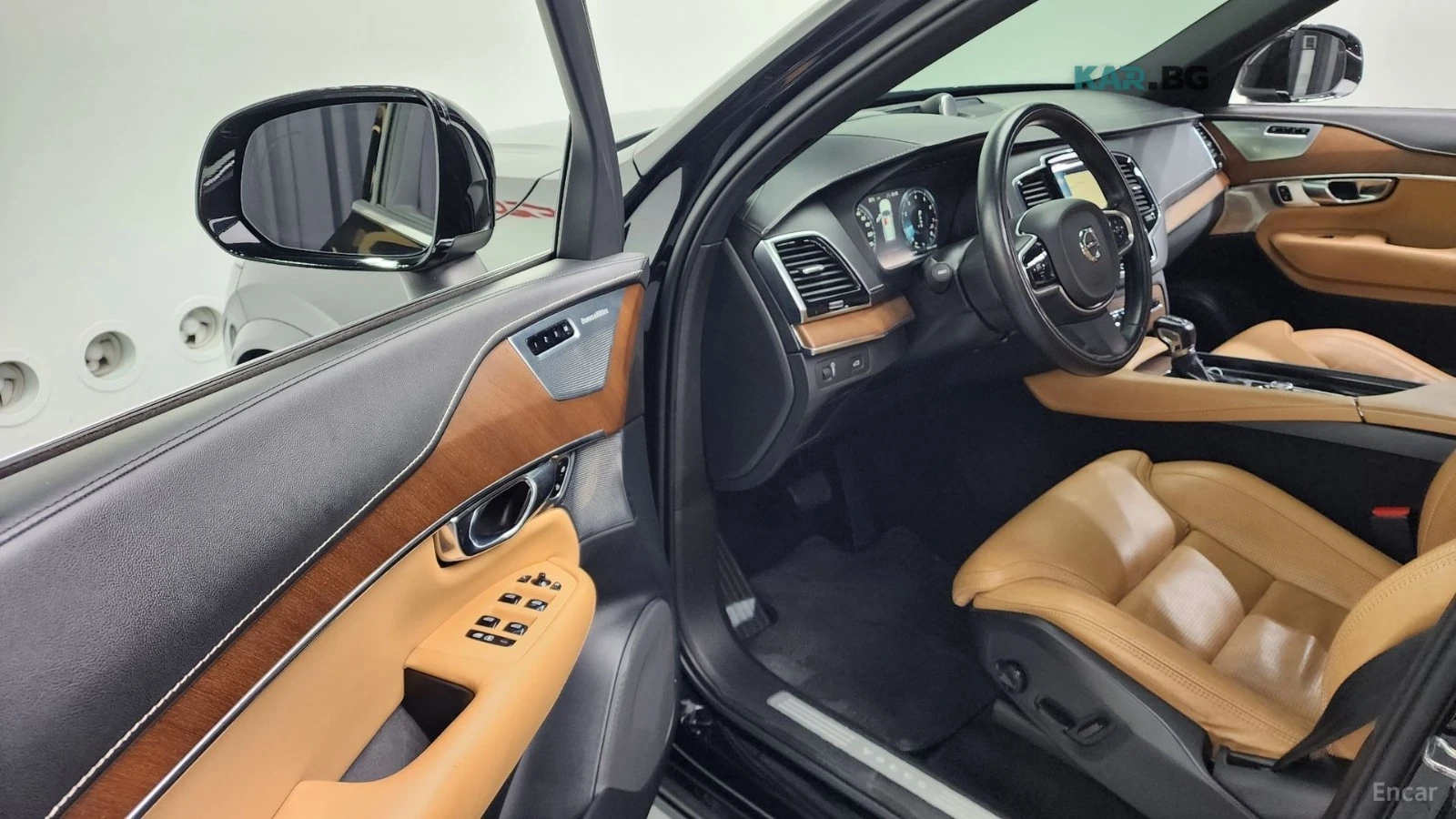 Volvo Xc90 INSCRIPTION* PANO* КОЖА* ПОДГРЕВ* ОБДУХВ* 360* HEA, снимка 13 - Автомобили и джипове - 54969957