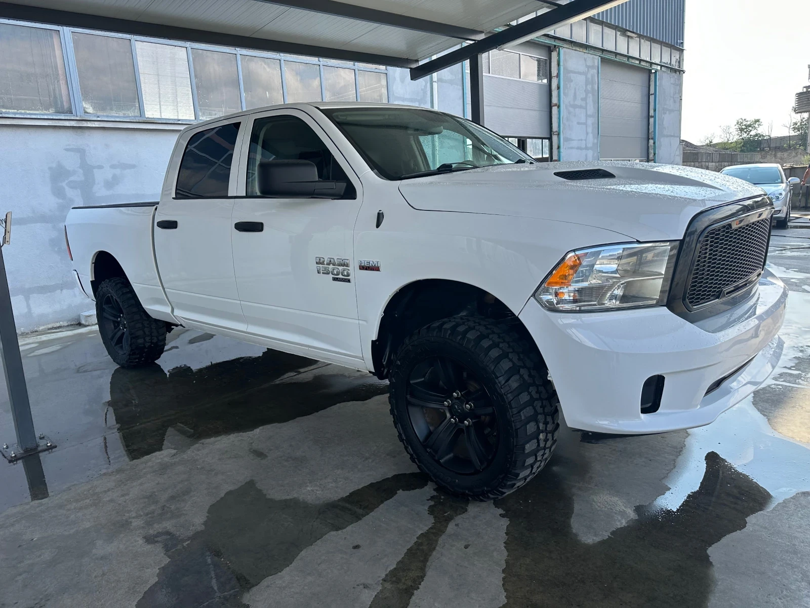 Dodge Ram 5.7 4x4, снимка 2 - Автомобили и джипове - 55381891
