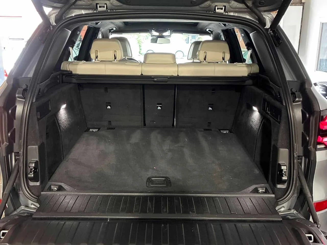 BMW X5 * M60i xDrive* АВТОКРЕДИТ БЕЗ ПЪРВОНАЧАЛНА ВНОСКА*, снимка 14 - Автомобили и джипове - 55747066