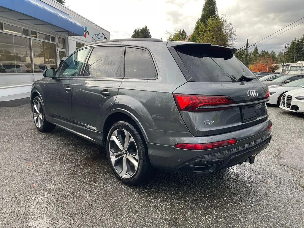 Audi Q7 55TFSI / BANG & OLUFSEN/PANORAMA/DISTRONIC/ОБДУХВА, снимка 6 - Автомобили и джипове - 55949731