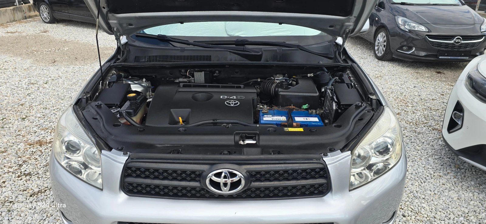 Toyota Rav4 2.2 D4D 136k.c NAVI/CAMERA/VIDEORECORDER/4X4, снимка 6 - Автомобили и джипове - 56112726