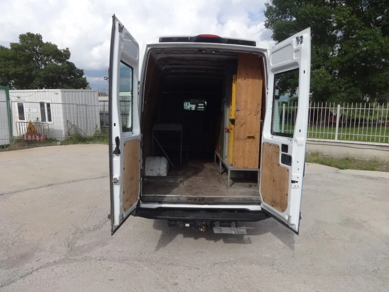 Iveco Daily 35C12  КАТ. * Б* , снимка 9 - Бусове и автобуси - 45993777