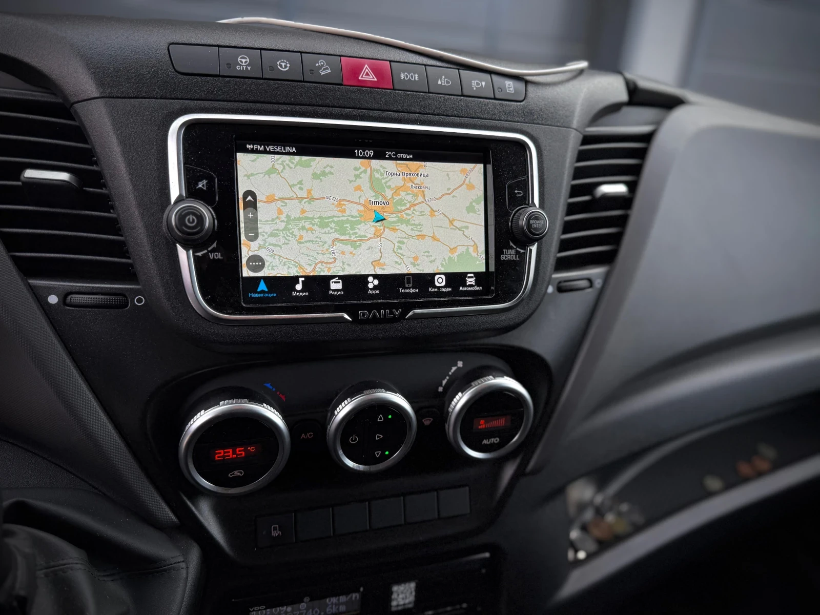 Iveco Daily 35S18 * HiMatic* LED* NAVI* Webasto* Distronic* Ca | Mobile.bg � ����������� 12