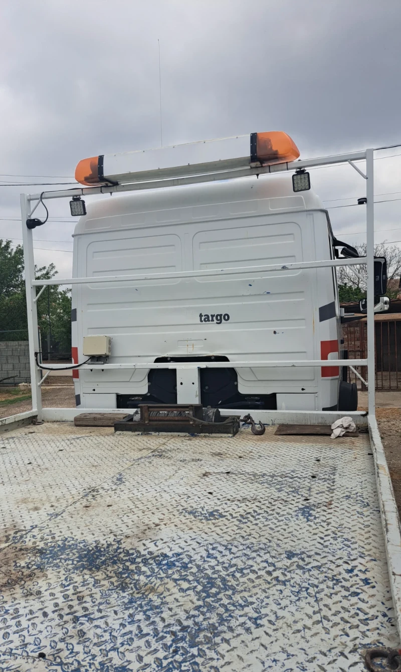 Mercedes-Benz 914 Специален пътна помощ, снимка 4 - Камиони - 52484061