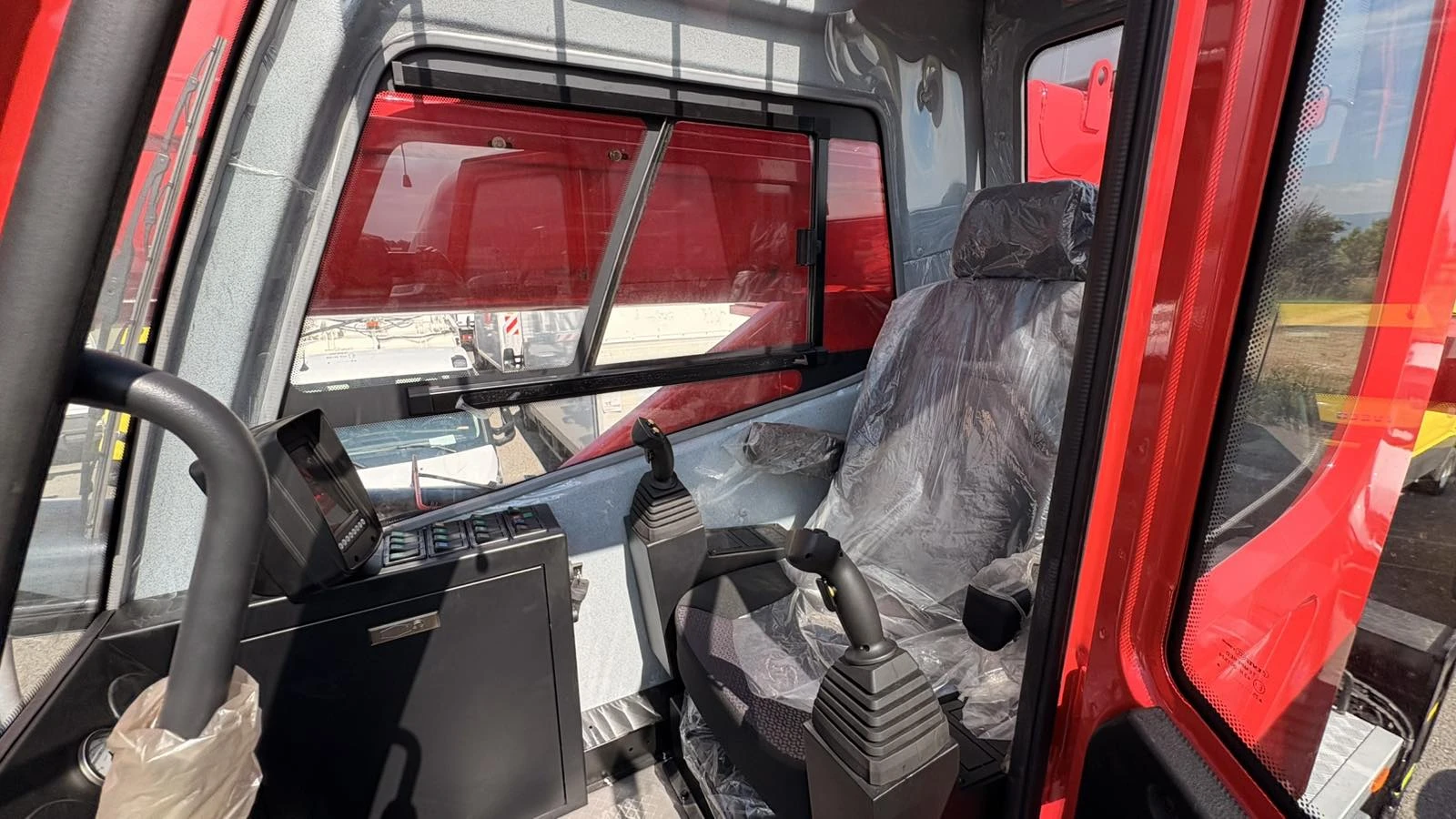 Iveco X-Way 350+ SANY SPC 320, снимка 7 - Камиони - 54829214