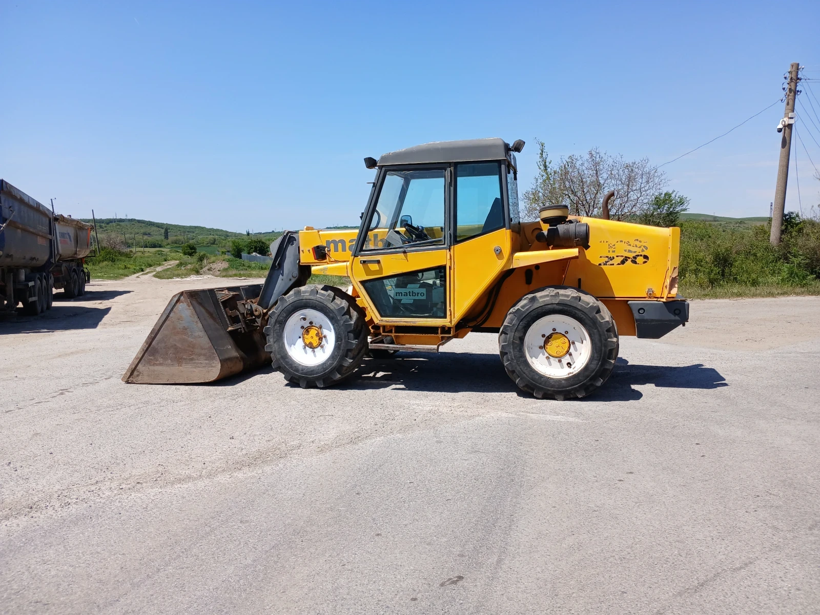 Телескопичен товарач Matbro TS270 - изображение 3