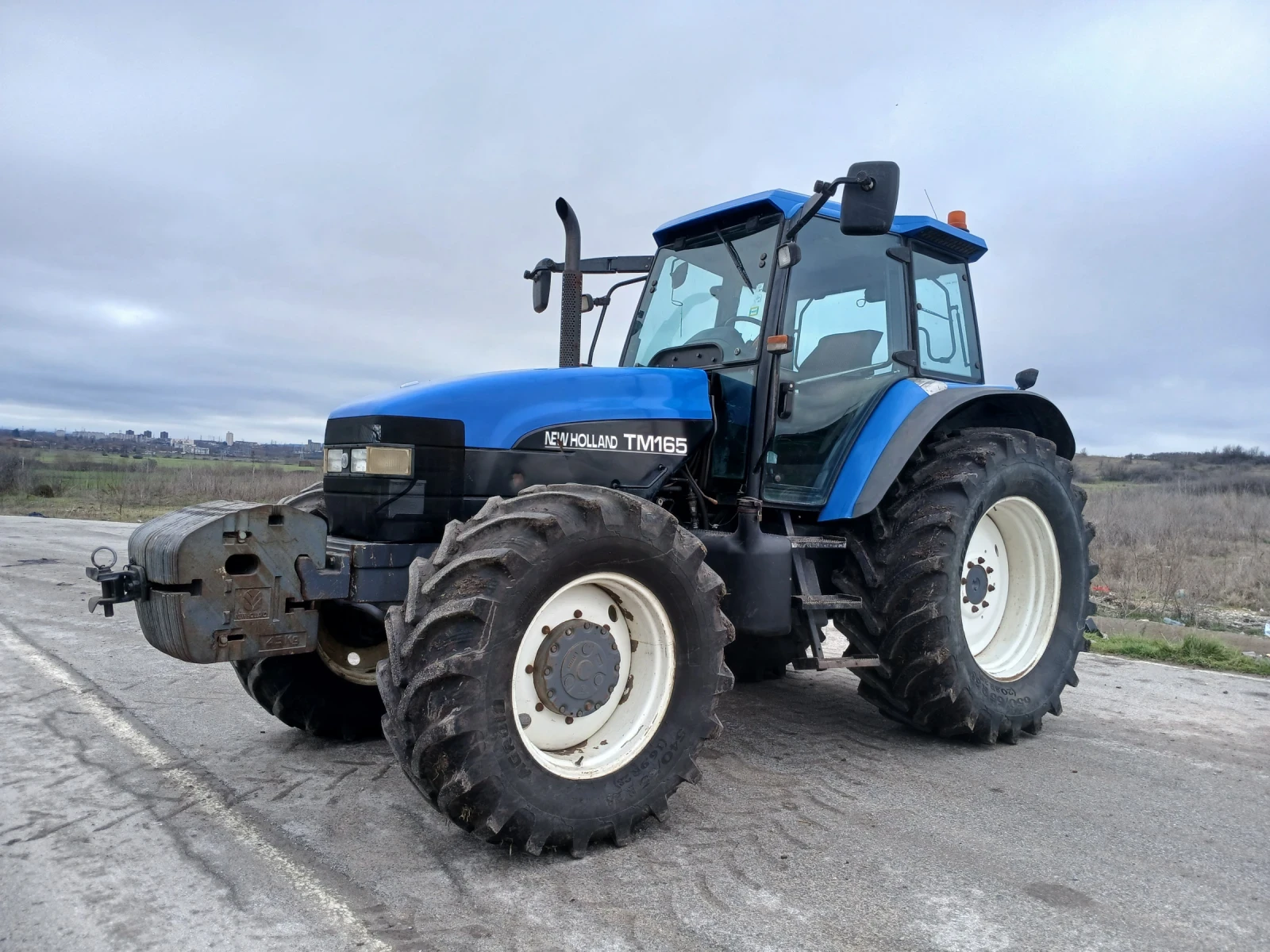 Трактор New Holland ТМ165 - изображение 2