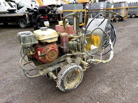 Машини за асфалт Atlas Copco Машина за пътна маркировка, снимка 1