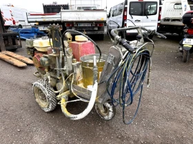 Машини за асфалт Atlas Copco Машина за пътна маркировка, снимка 7