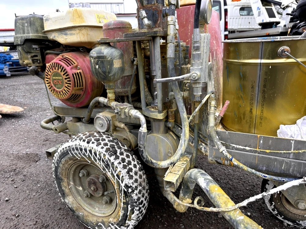 Машини за асфалт Atlas Copco Машина за пътна маркировка - изображение 4