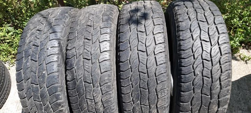 Гуми Всесезонни 235/75R15, снимка 2 - Гуми и джанти - 29865742