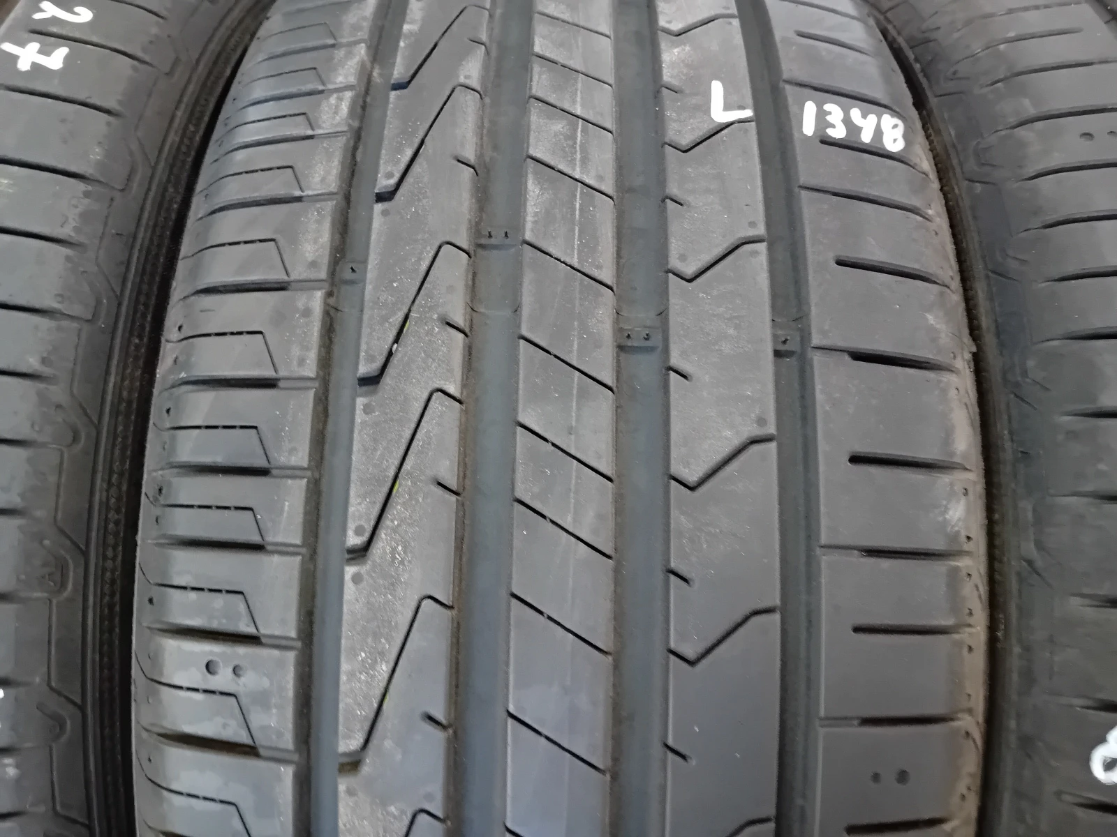  235/45R18 | Mobile.bg   4