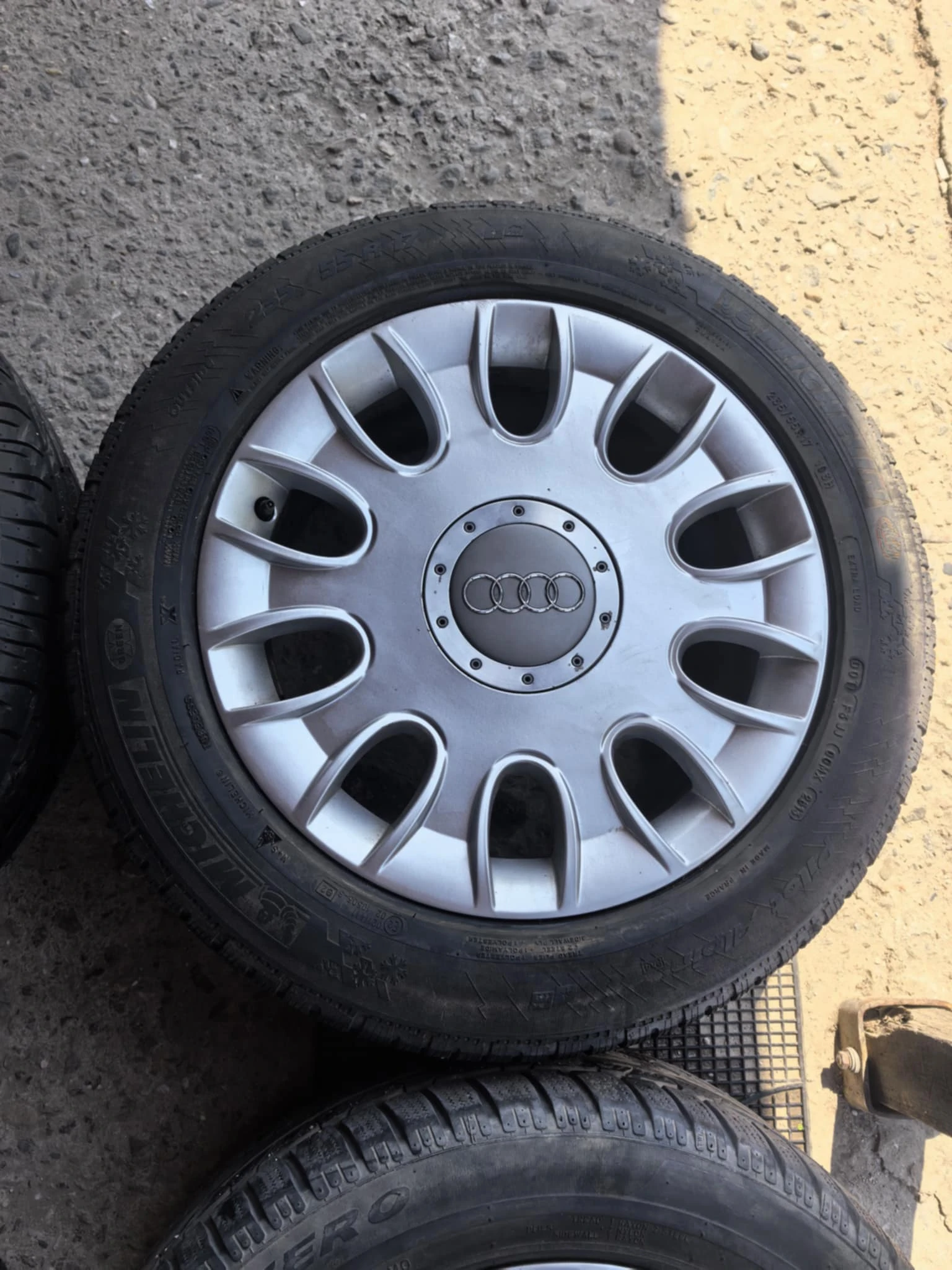   Audi A8 | Mobile.bg   5