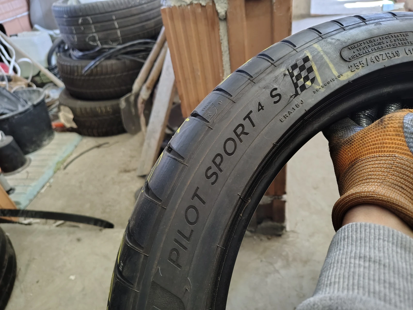  255/40R19 | Mobile.bg   8