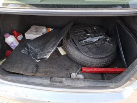 Honda Civic 1.3/Хибрид, снимка 14