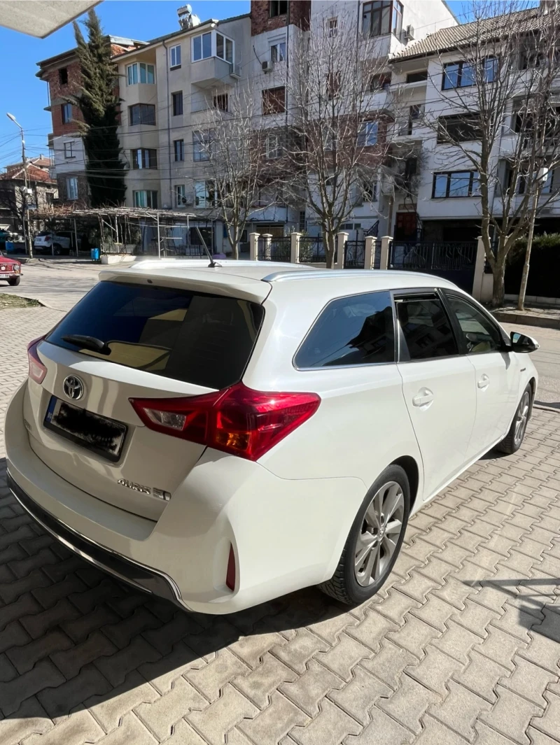 Toyota Auris, снимка 4 - Автомобили и джипове - 47082861