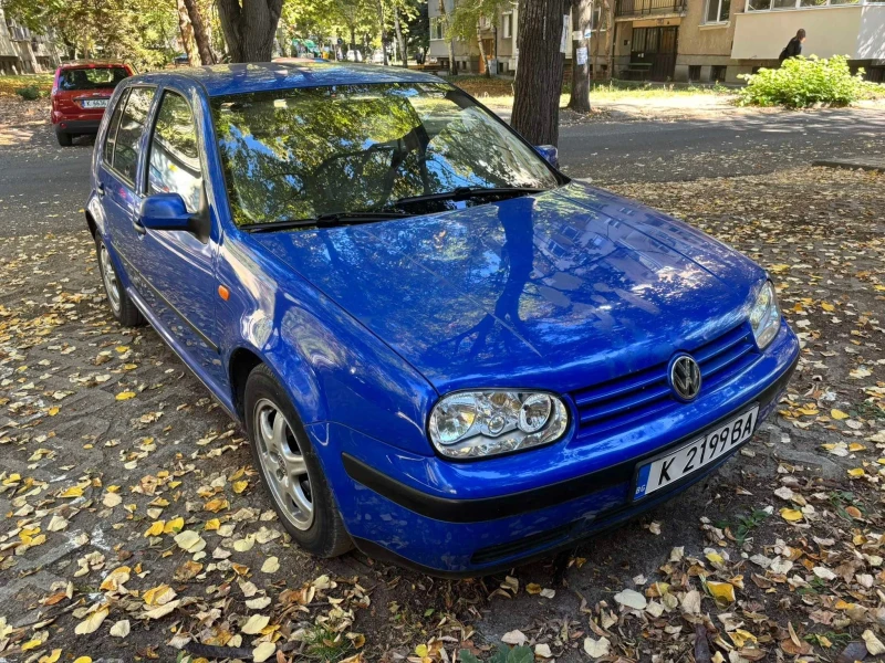 VW Golf 1.6, снимка 1 - Автомобили и джипове - 47648192