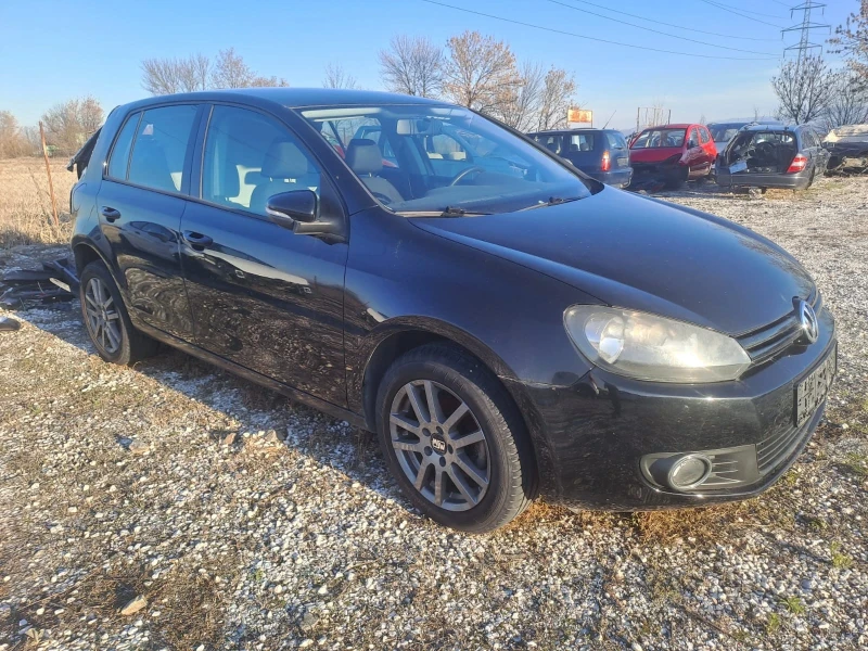 VW Golf 1.6i, снимка 3 - Автомобили и джипове - 48603223