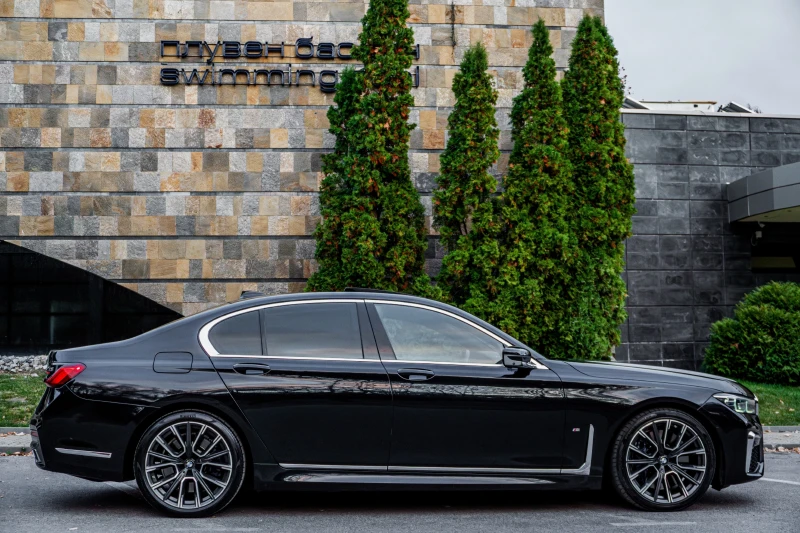 BMW 730 D* X-DRIVE* M-SPORT* HEAD UP* LINE ASSIST* MASSAGE, снимка 6 - Автомобили и джипове - 48684337