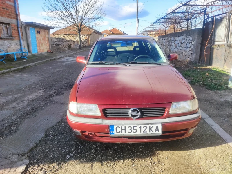 Opel Astra, снимка 1 - Автомобили и джипове - 48719716