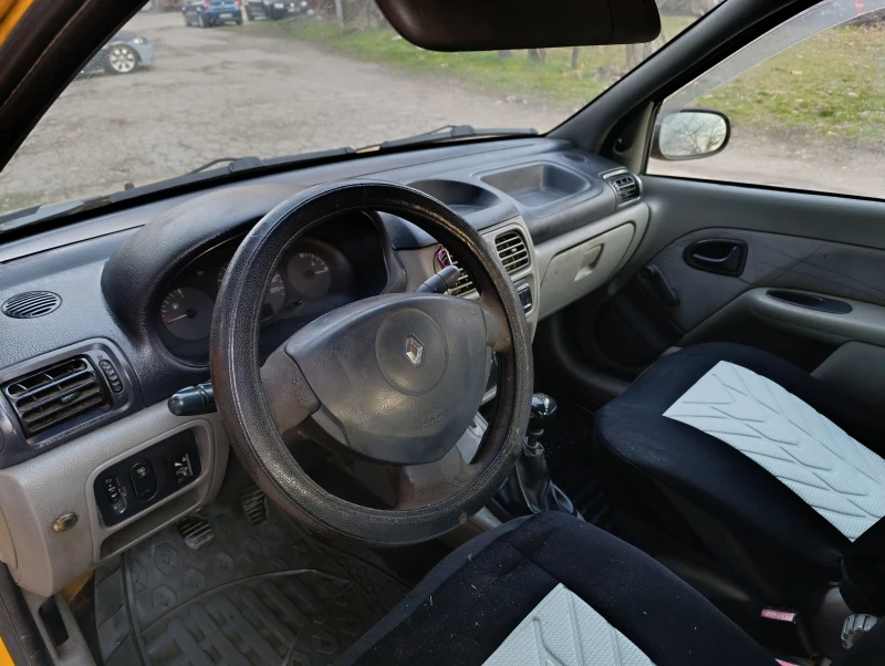 Renault Clio simbol, снимка 6 - Автомобили и джипове - 48926321