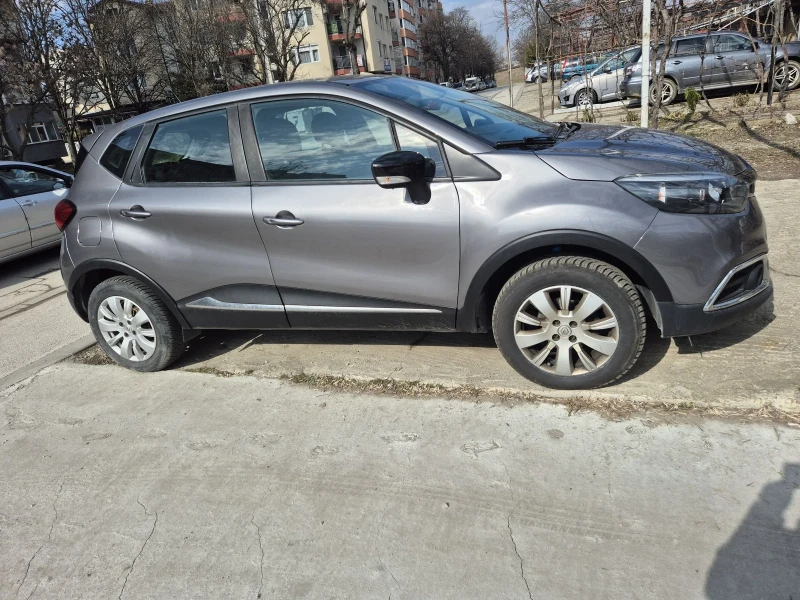 Renault Captur 0.900, снимка 9 - Автомобили и джипове - 49260197