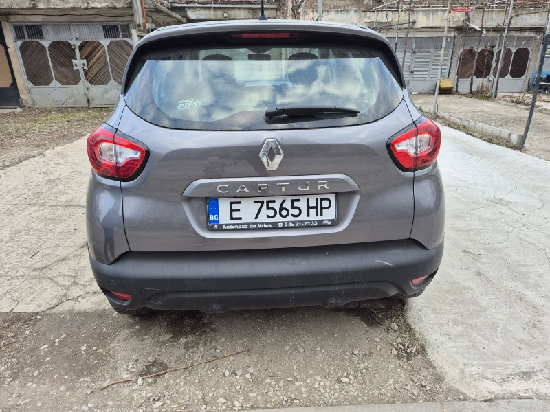 Renault Captur 0.900, снимка 2 - Автомобили и джипове - 49260197