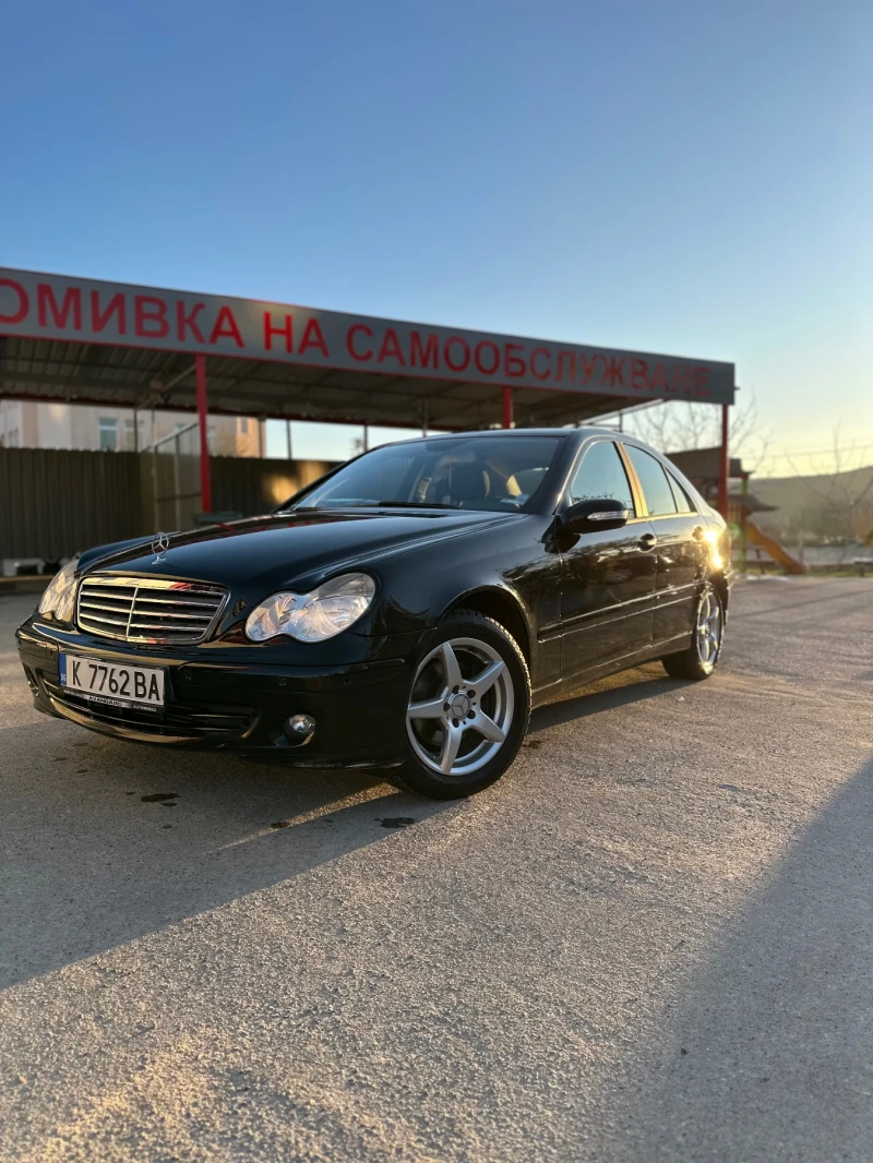 Mercedes-Benz C 180, снимка 14 - Автомобили и джипове - 49415025